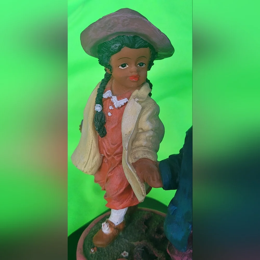 Meerchi love boy girl african figurine MRH